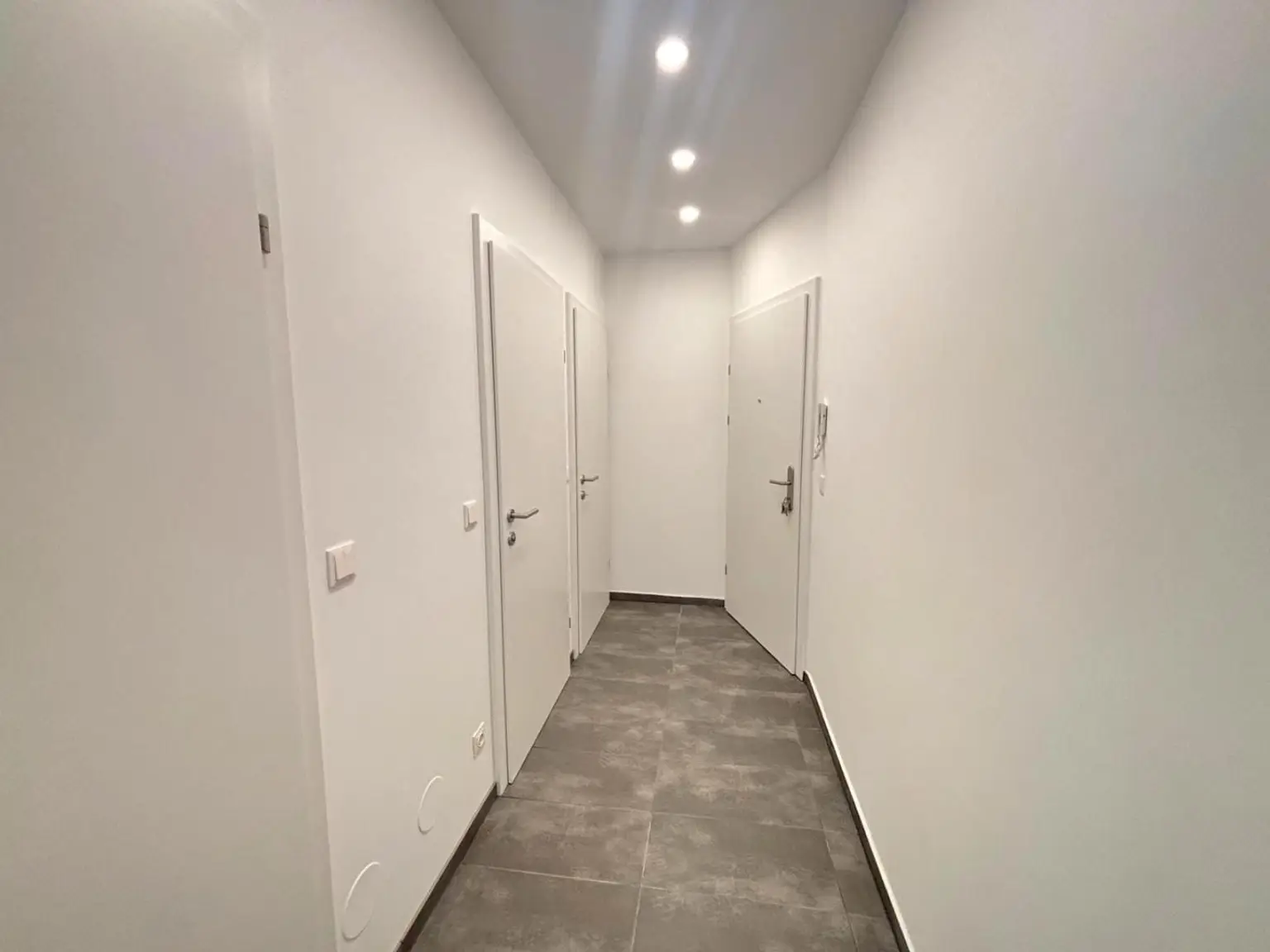 Schöngeschnitten 63,51m² Altbauwohnung – Schlüsselfertig & Erstbezug nach Generalsanierung!