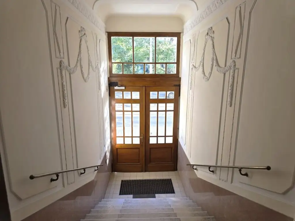 ++ Jugendstil-Juwel im Wiener Altbau 92 m² um nur € 379.000,- 3 Zimmer mit großer separaten Küche + NÄHE Baumgartner-Casino-Park UND NÄHE U4 HÜTTELDORF +