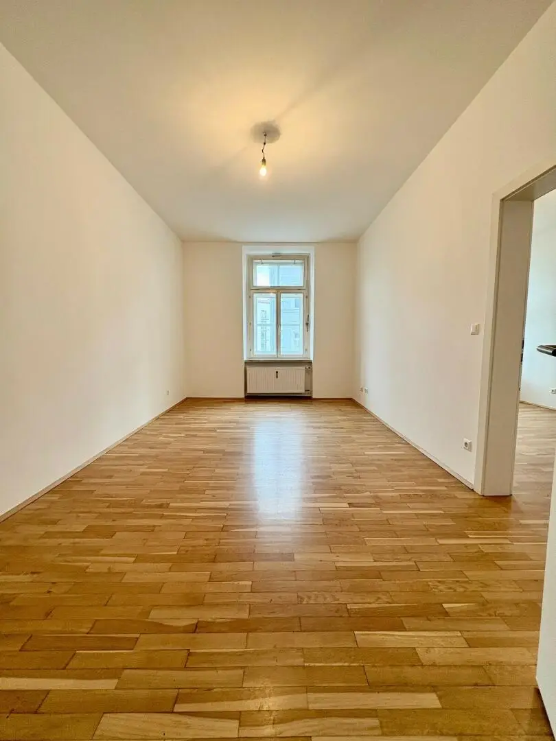 Wohnzimmer (Durchgehraum)