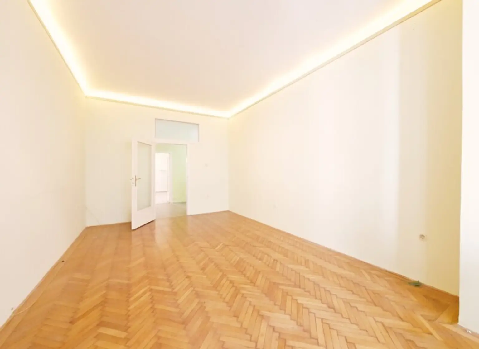++NEW++  ALTBAU-CHARME & flexibler Grundriss!  Luxury Ausführung in begehrter Lage des 18. Bezirks! Ebner-Eschenbach-Park