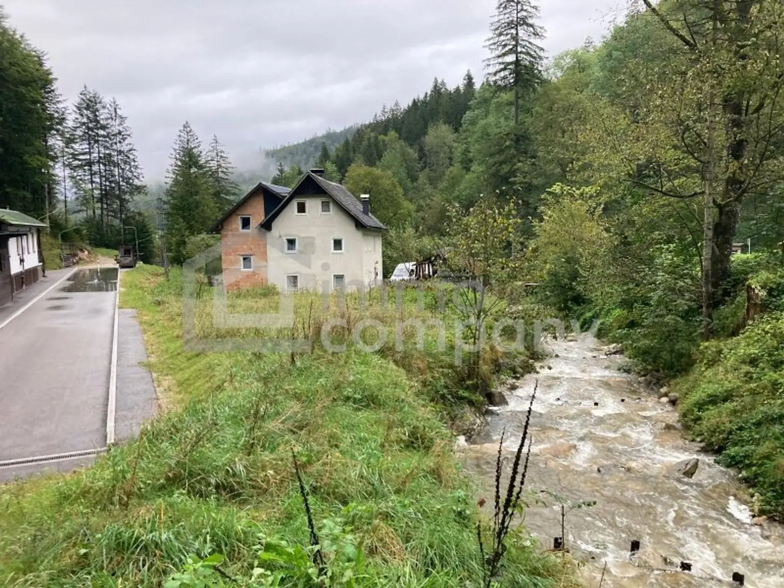 Für Bastler und kreative Köpfe, kleines Landhaus für Naturliebhaber!
