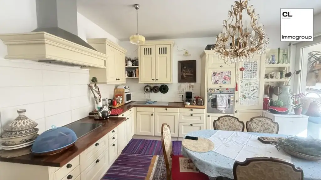 Beautiful and furnished 107 m² 4 room apartment with terracce for rent in 1210 Vienna located directly at the Obere Alte Donau!