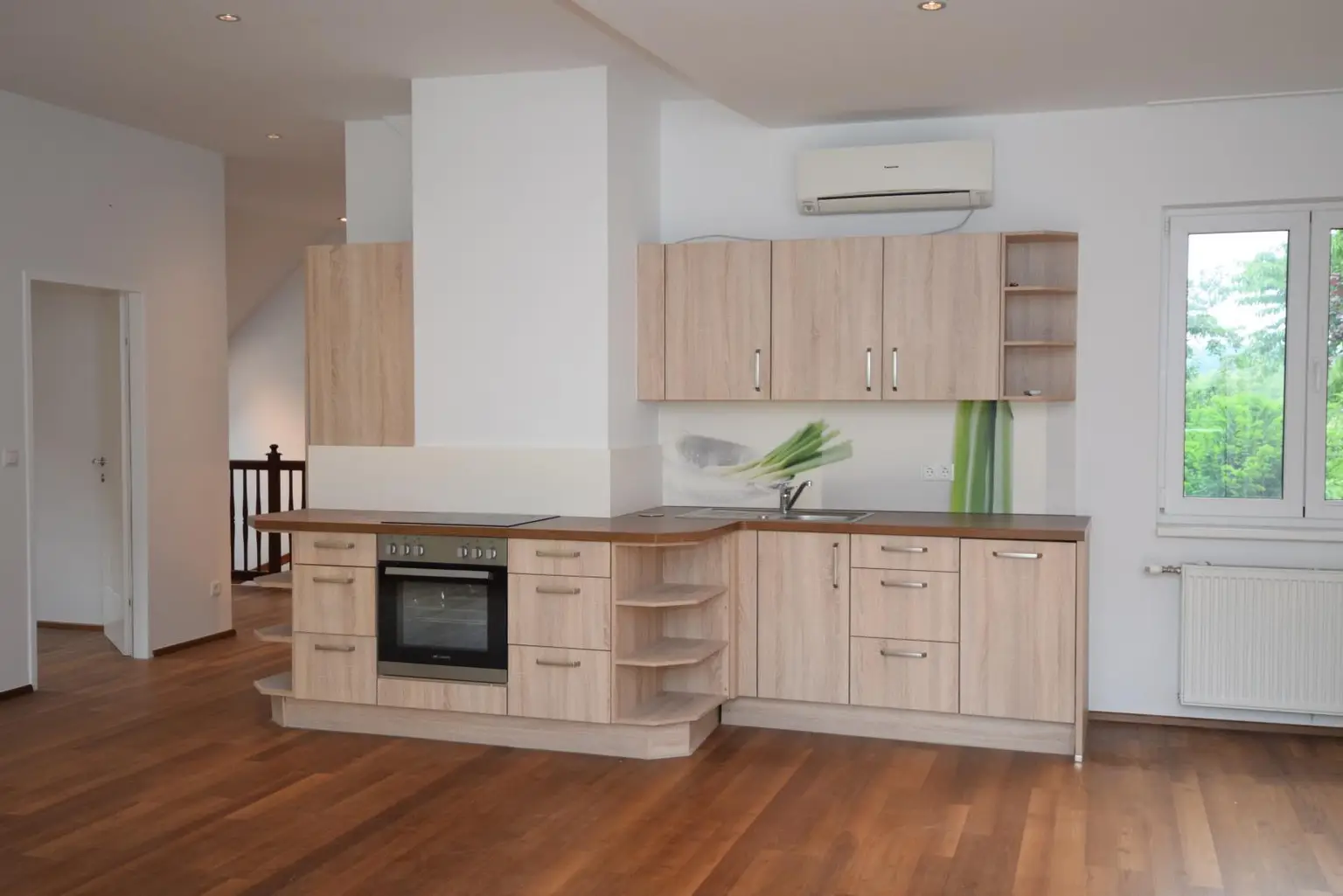 TOP4 neuwertige Küche