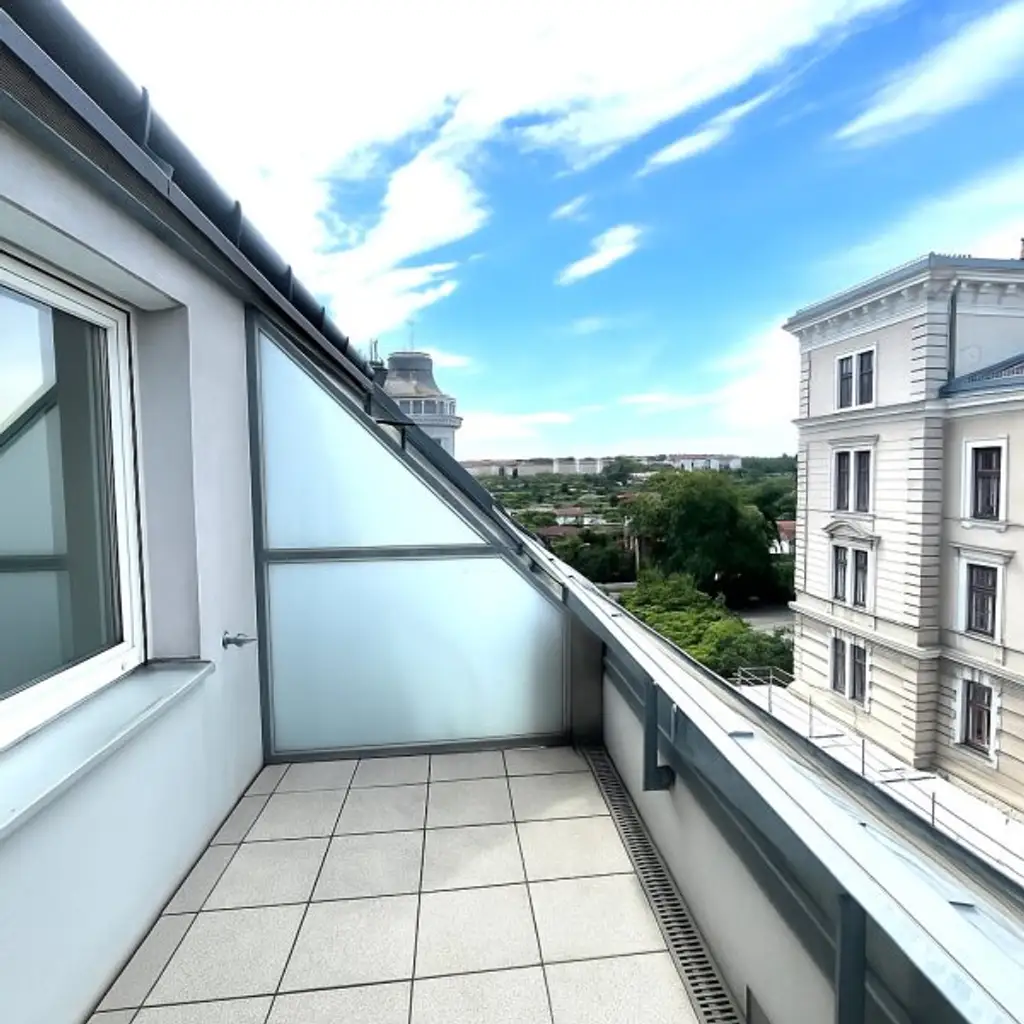 Dachterrassentraum: 3 Zimmer Dachgeschoss-Wohnung: 92m² mit Terrasse  zu kaufen!!