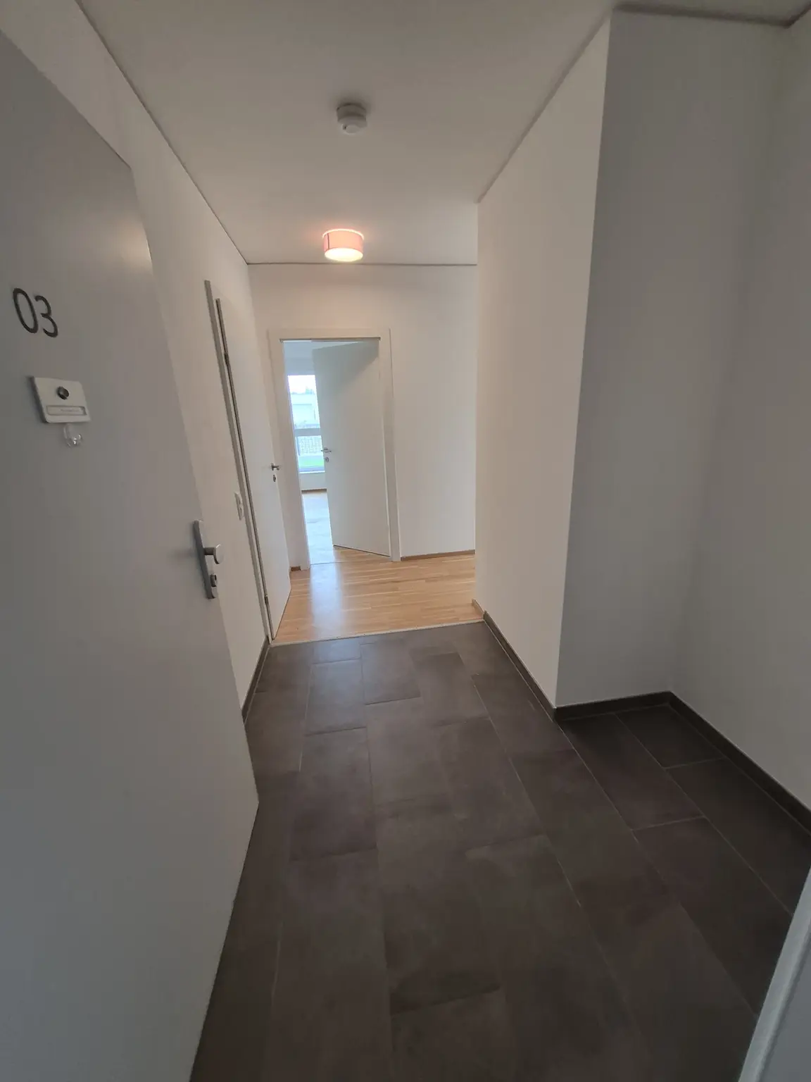 Neubau: Ca. 73 m² Wohnung mit ca. 43 m² Eigengarten