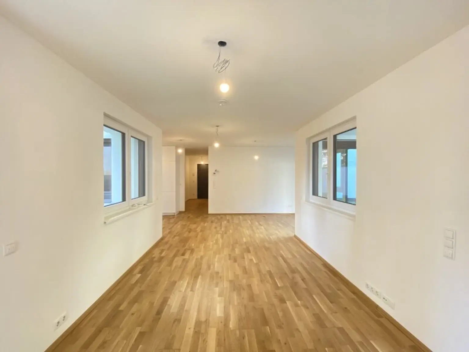 Neuwertige Gartenwohnung an der Langobardenstraße - Hofruhelage - Luftwärmepumpe