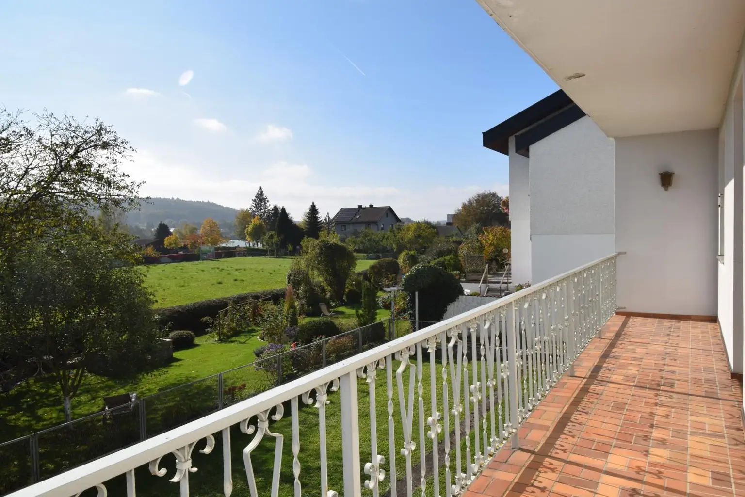 2 Balkone - Blick bis zur Donau