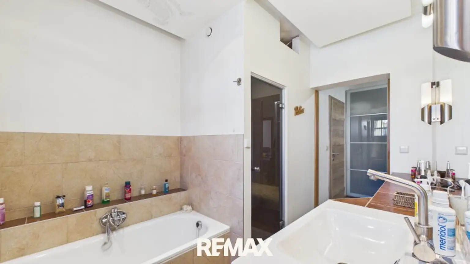 Badezimmer Erdgeschoss_3