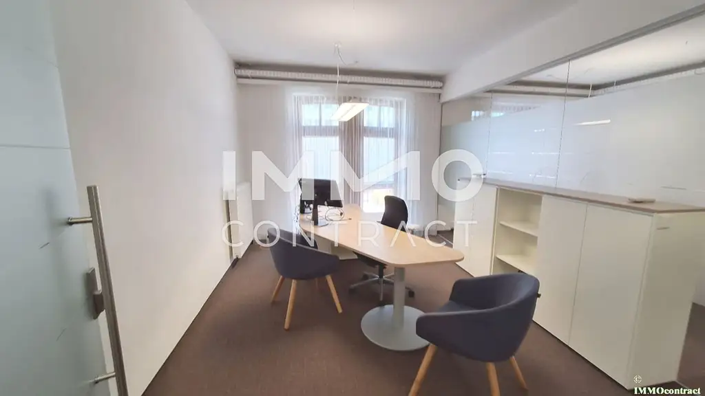 Zentrale Büroflächen am Hauptplatz von Amstetten, 1. Stock, Lift, möbliert, 178,74 m² Nutzfläche, klimatisiert
