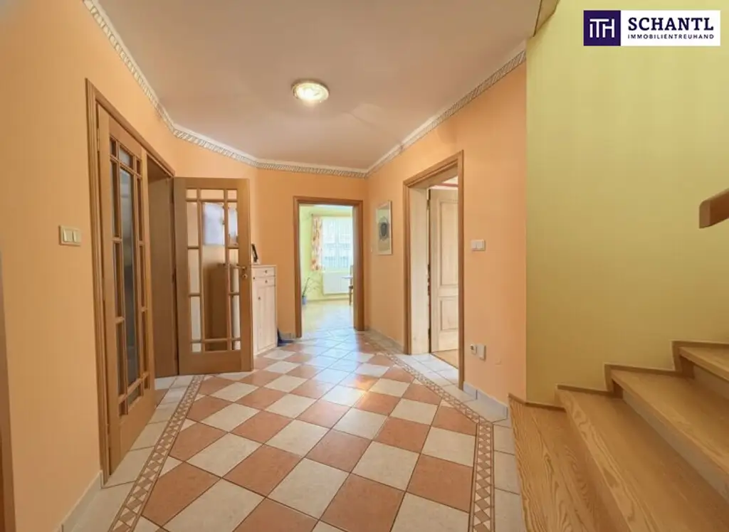 SONNENLAGE - Neuwertiges ca. 160m2 großes Traumhaus mit idyllischem Garten + Terrasse, 2 Garagen & Top-Ausstattung in Ruhelage