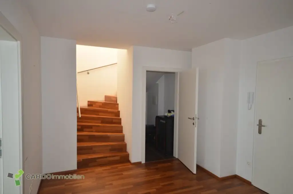 Maissonette, Attraktive Gewerbefläche zu vermieten – ca. 260 m², Nähe UNO City & U-Bahn