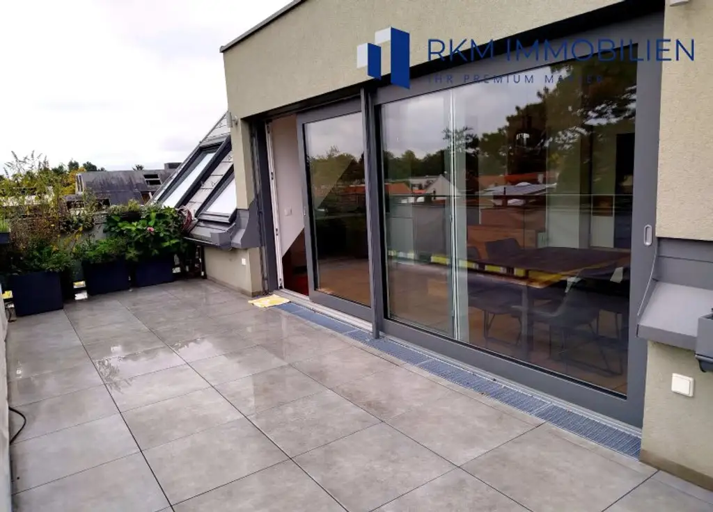 TOP - Neuwertige Dachgeschosswohnung in 1210 Wien – ca. 70 m², 3-Zimmer, ca. 23m² Terrasse und Garagenstellplatz - absolute Ruhelage