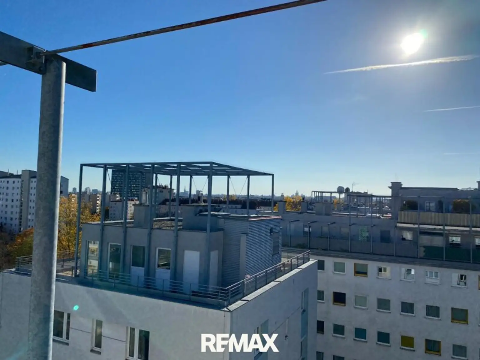 DG-Wohnung mit 2 Terrassen auf Wohnebene und phänomenalem Fernblick über Wien