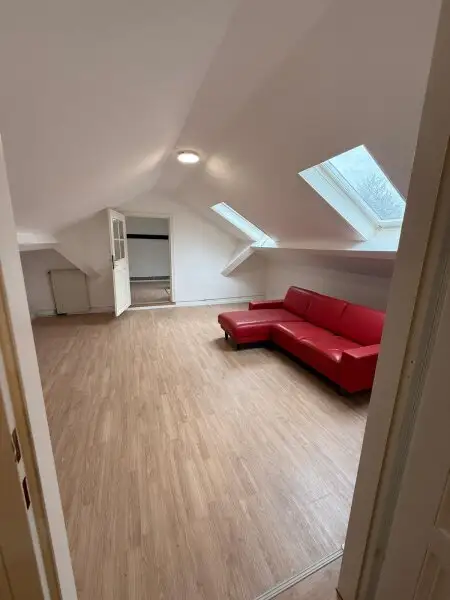 Haus im 23. Bezirk nahe U-Bahn