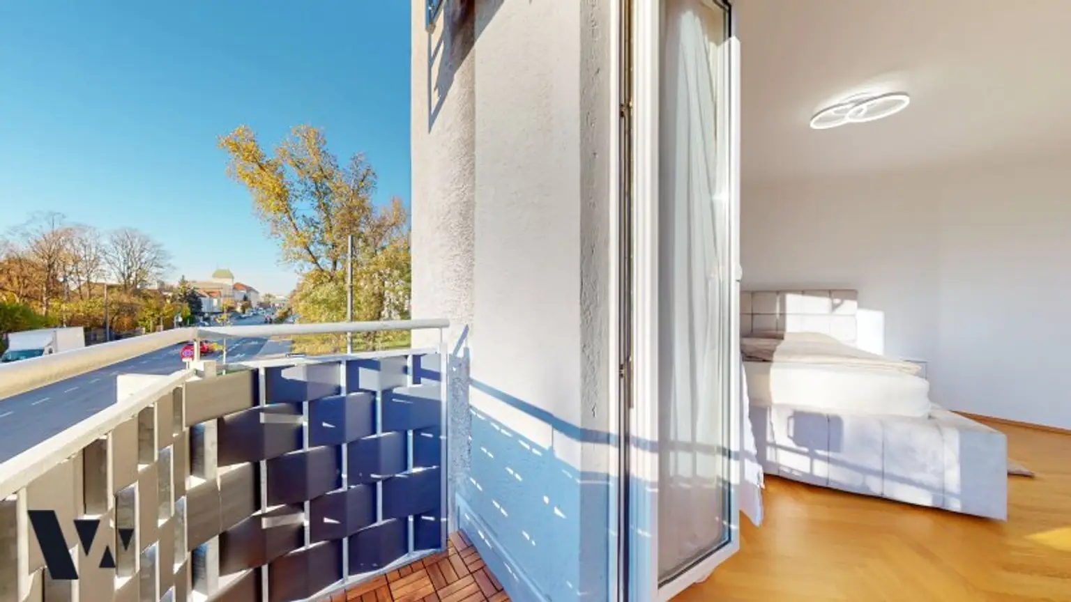 VOLLMÖBLIERTE 4-ZIMMER-DESIGNERWOHNUNG MIT BALKON | VIDEO-PRÄSENTATION