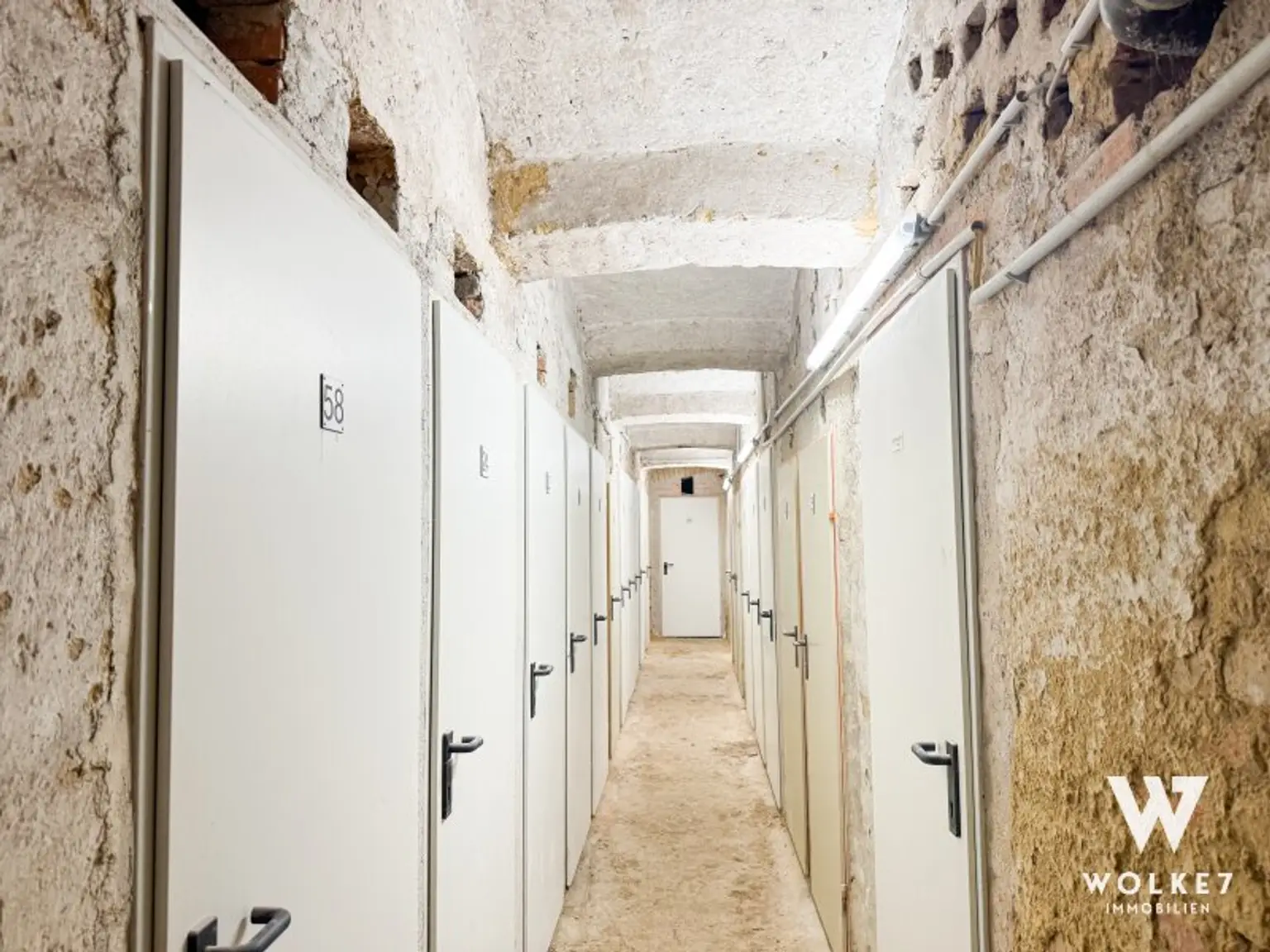 Stilvolles Wohnen in 1100 Wien – modernisierte 2-Zimmer-Wohnung mit Designküche & Blick ins Grüne I Nähe U1 Troststraße