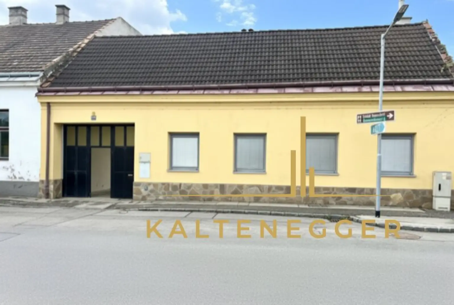 Vösendorf : Büro- und Praxisräume / Zwei sanierte Einheiten