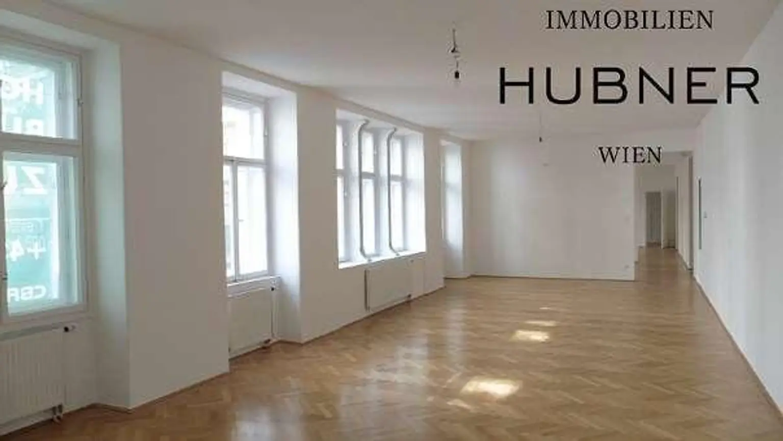 TUCHLAUBEN: Repräsentatives Altbaubüro in Top-Lage