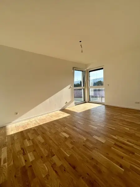 Neues Zuhause in Wilfersdorf bei Tulln : Erstbezug, 144,79m², 2 Stellplätze, Garten