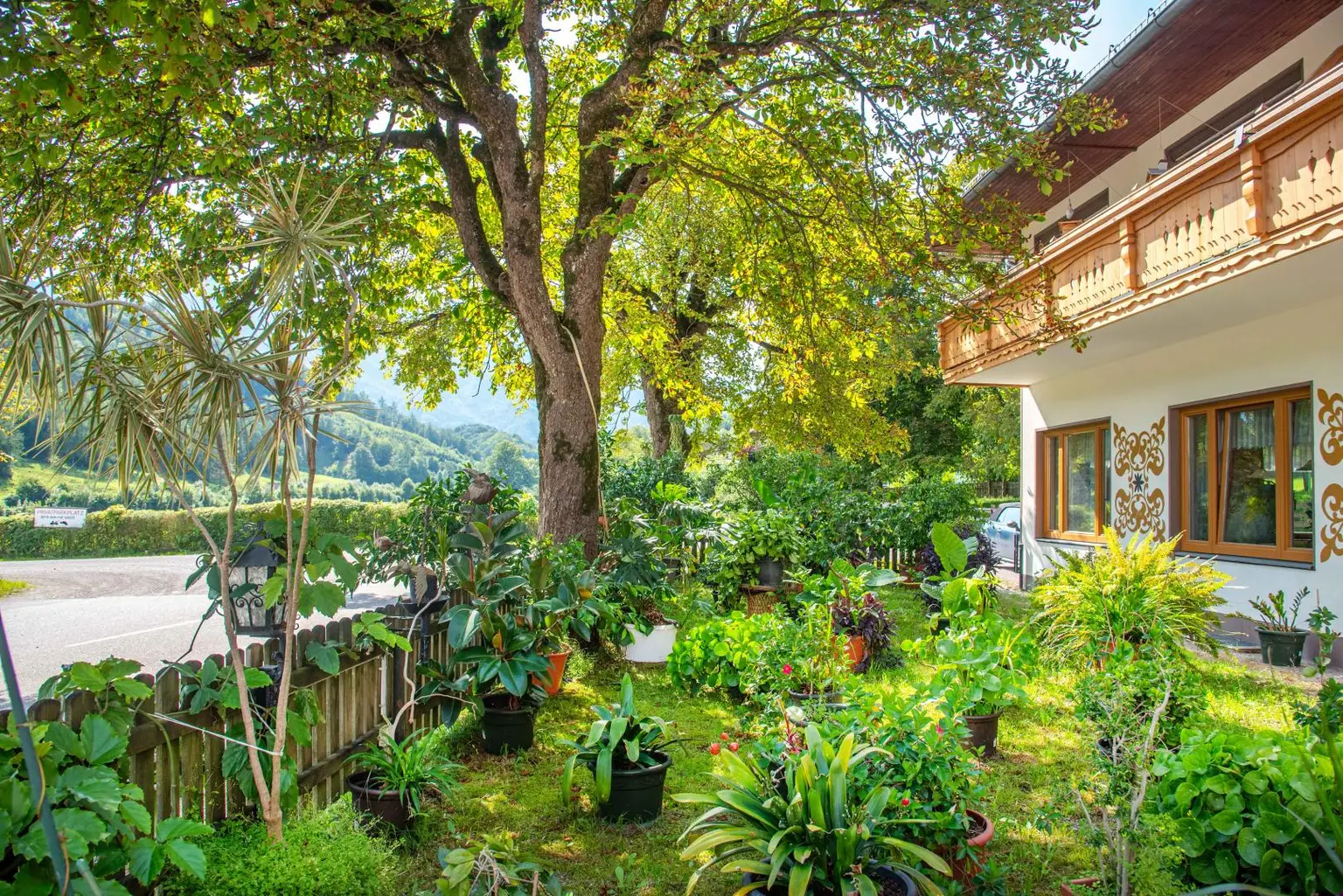 "Hof zur Steinwänd" Gasthof und Bauernhof mit Fremdenzimmern - Wald und Wiesen!