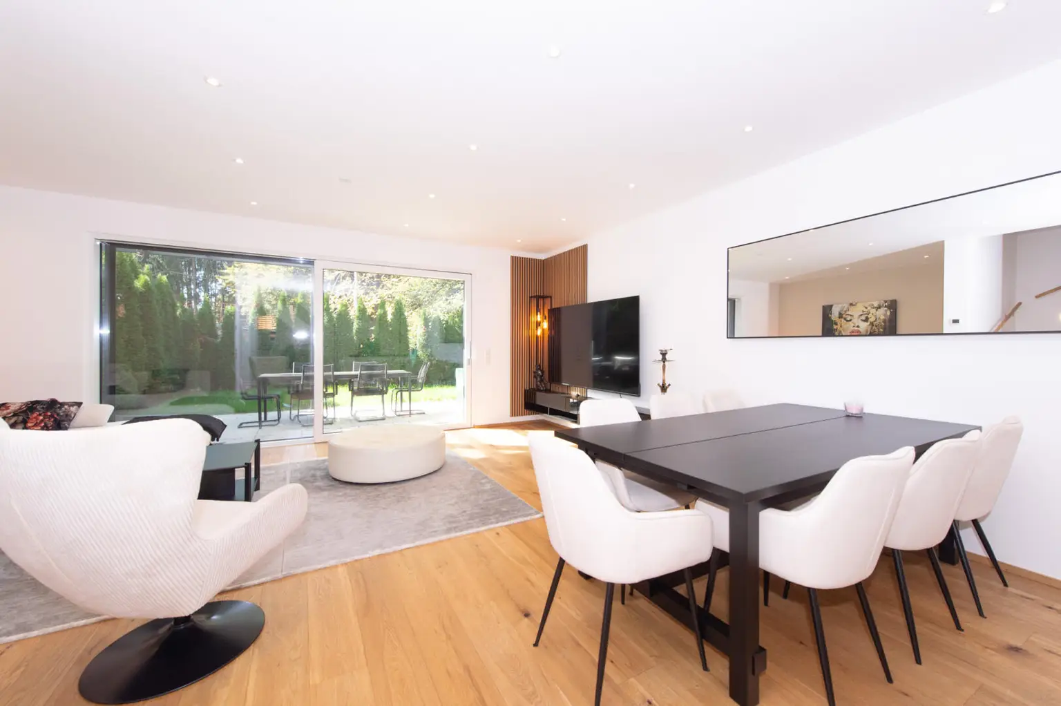 Stylisches Zuhause in Hart bei Graz – modern, bezugsbereit & neuwertig vollmöbliert