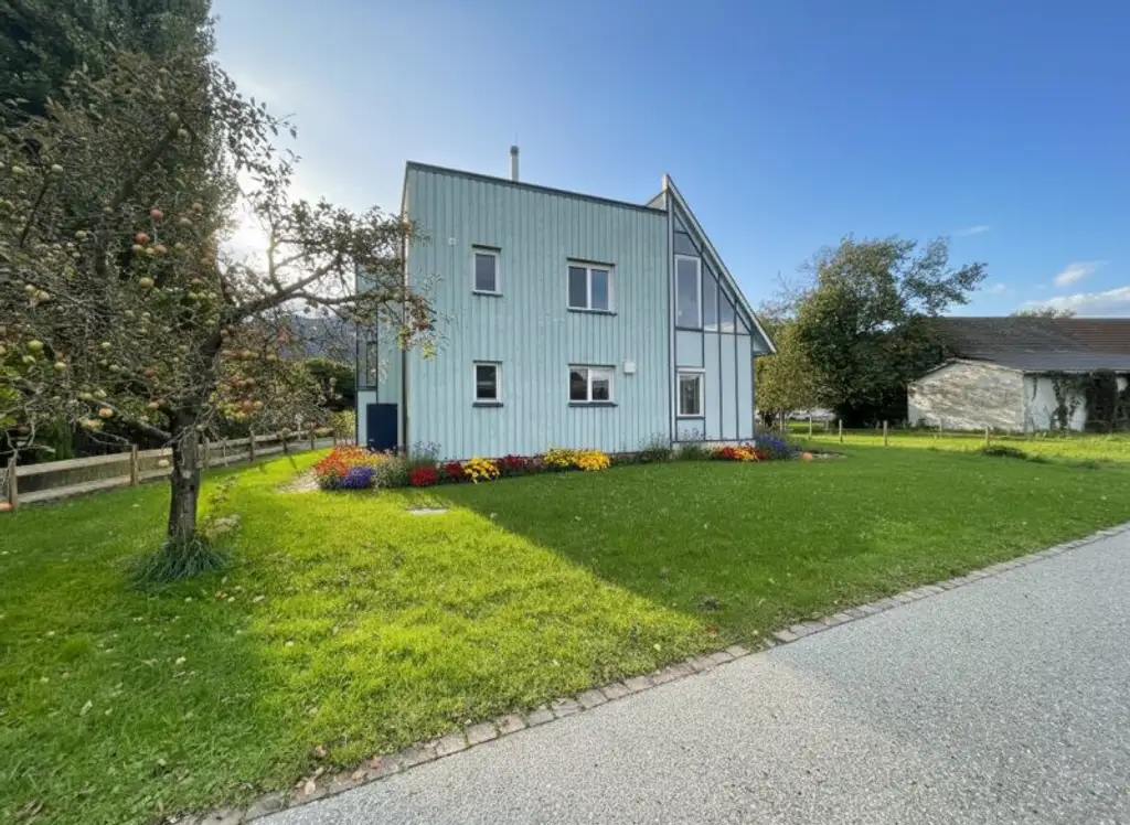 Ökologisches Traumhaus mit Garten und begehbarer Dachterasse