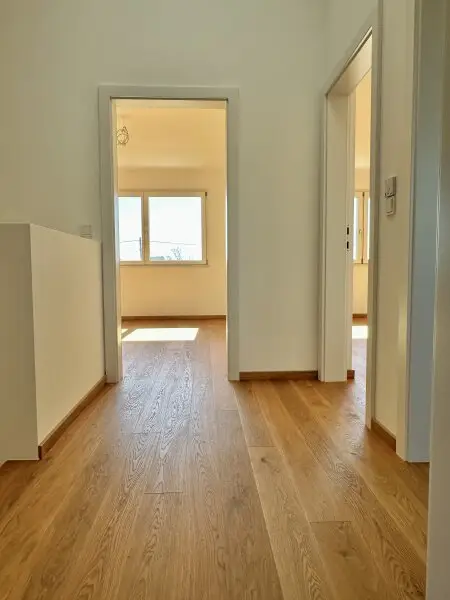 Moderne Doppelhaushälfte inkl. Stellplatz! Grünruhelage Nahe Lobau! Gute Anbindung in die Innenstadt! Provisionsfrei für den Käufer