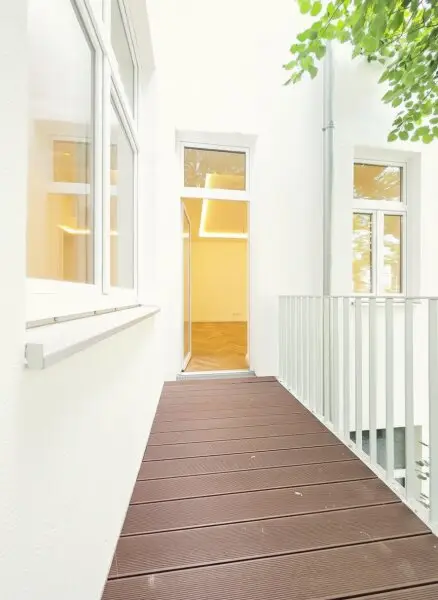 ++NEW++ Altbau-CHARME trifft Luxus!  High-End 4-Zimmer-Erstbezug mit 2 Balkonen in TOP City-Location NÄHE Urania!  Perfekte Anbindung U-Bahn & CAT