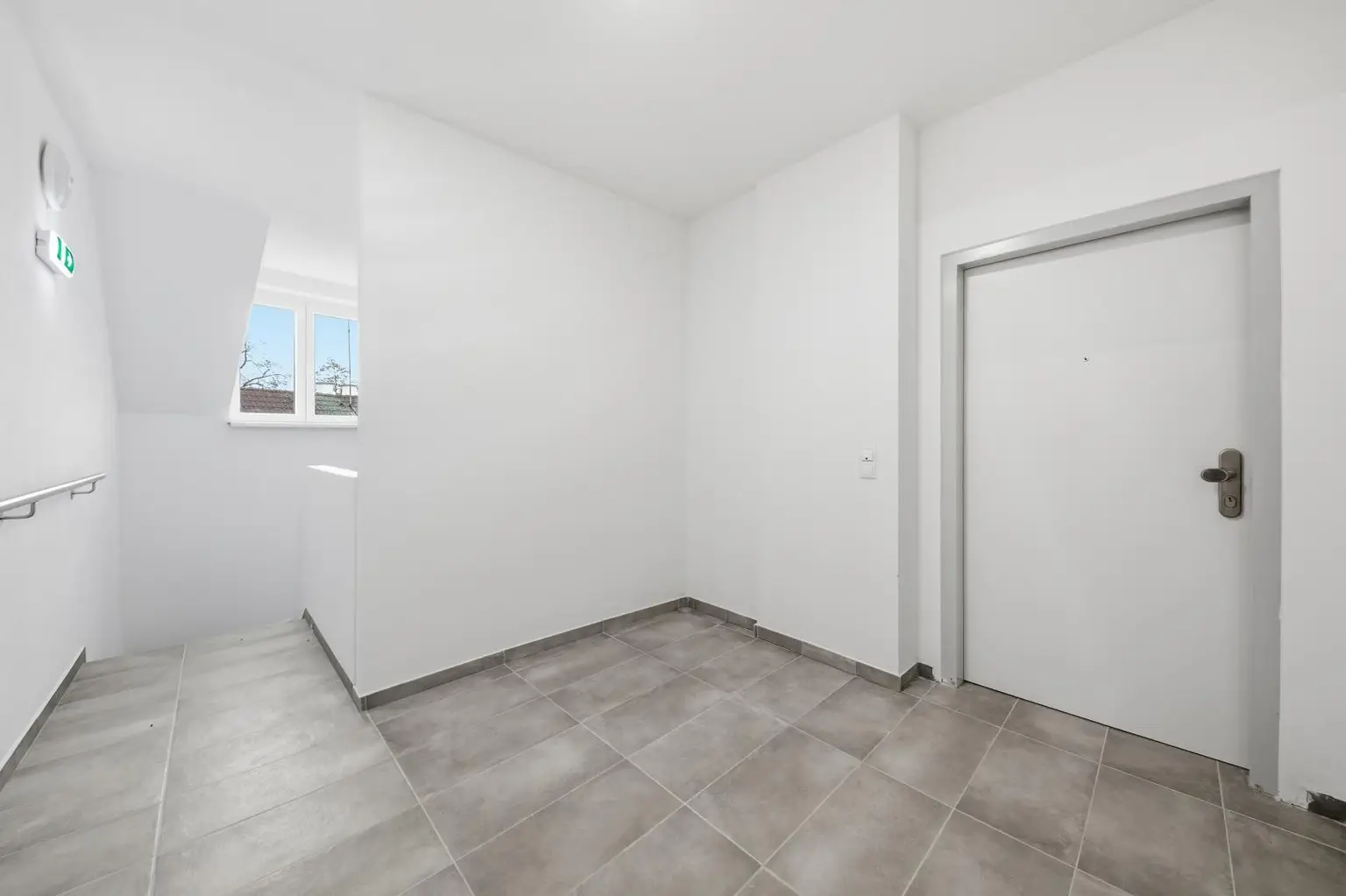 ERSTBEZUG NACH SANIERUNG - 4 Zimmer Dachgeschoss-Wohnung in Eggenburg!