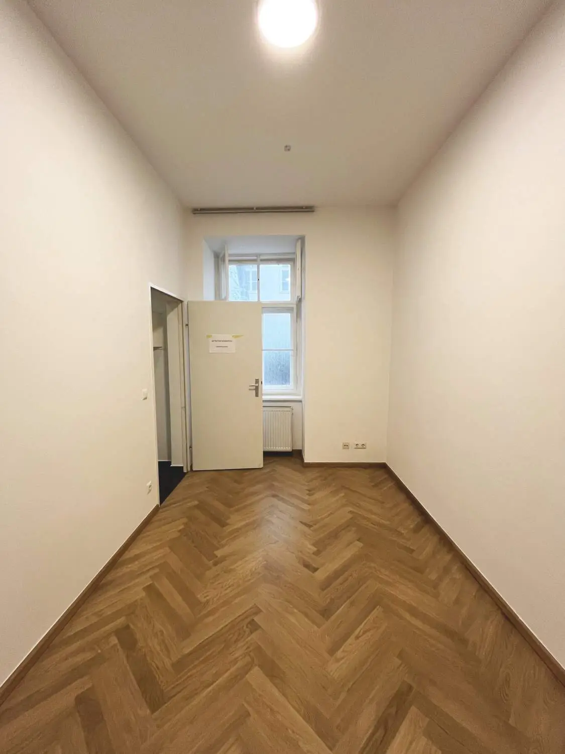 Gemütliche 2 Zimmer Wohnung mit Eigengarten
Nähe Altes AKH