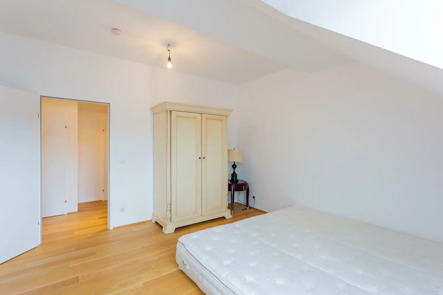 8043 Kauf: 3 Zimmer Erstbezugswohnung in stilvollem Gebäude nahe Hilmteich & KF UNI Graz