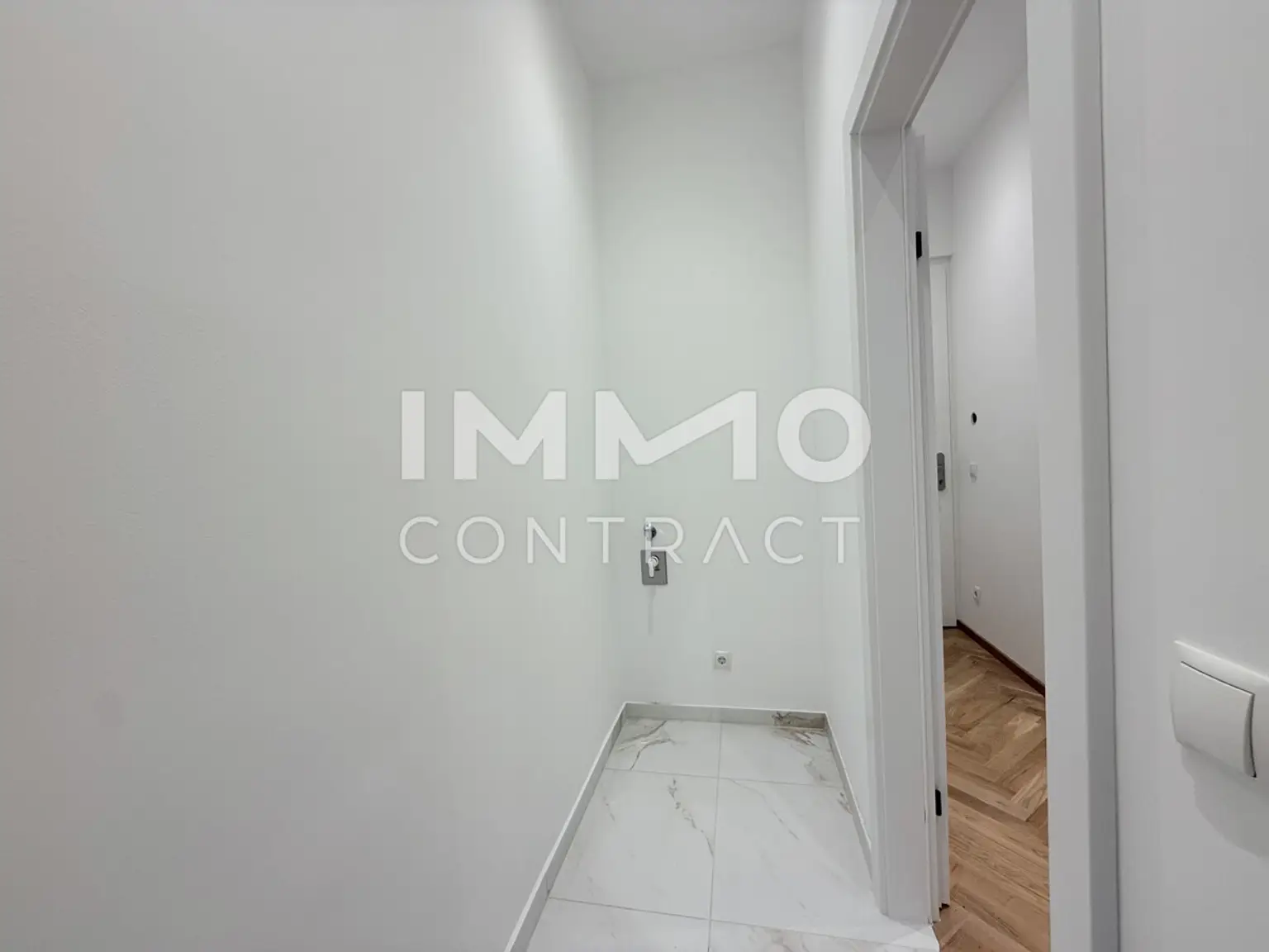 Abstellraum mit Wasseranschluss