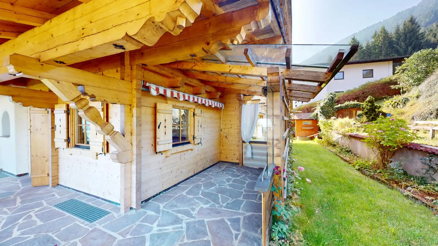 Alpiner Wohntraum – Chalet-Idylle in Ranggen