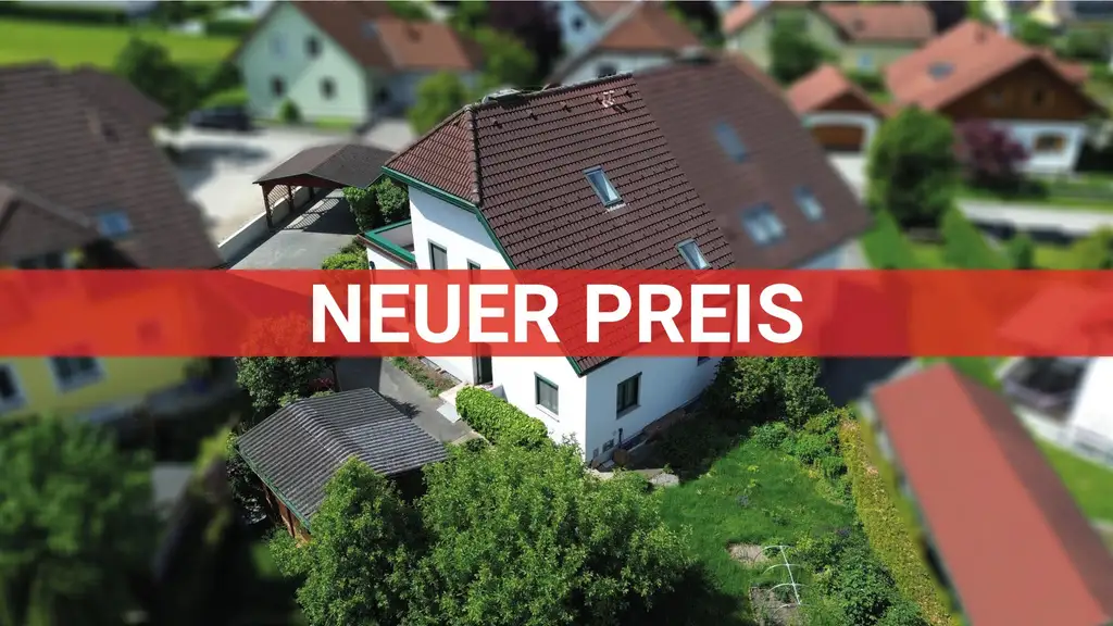 Doppelhaushälfte mit Garten & Carport - in beliebter Lage