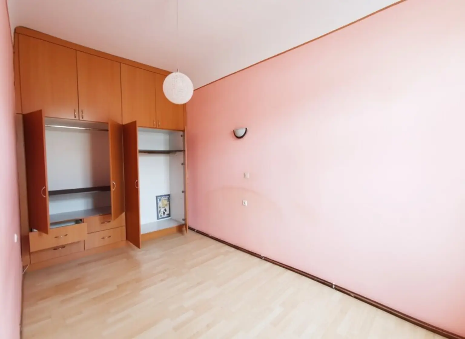 ++NEU++ 3-Zimmer Altbau-Wohnung (renovierungsbedürftig), guter Grundriss