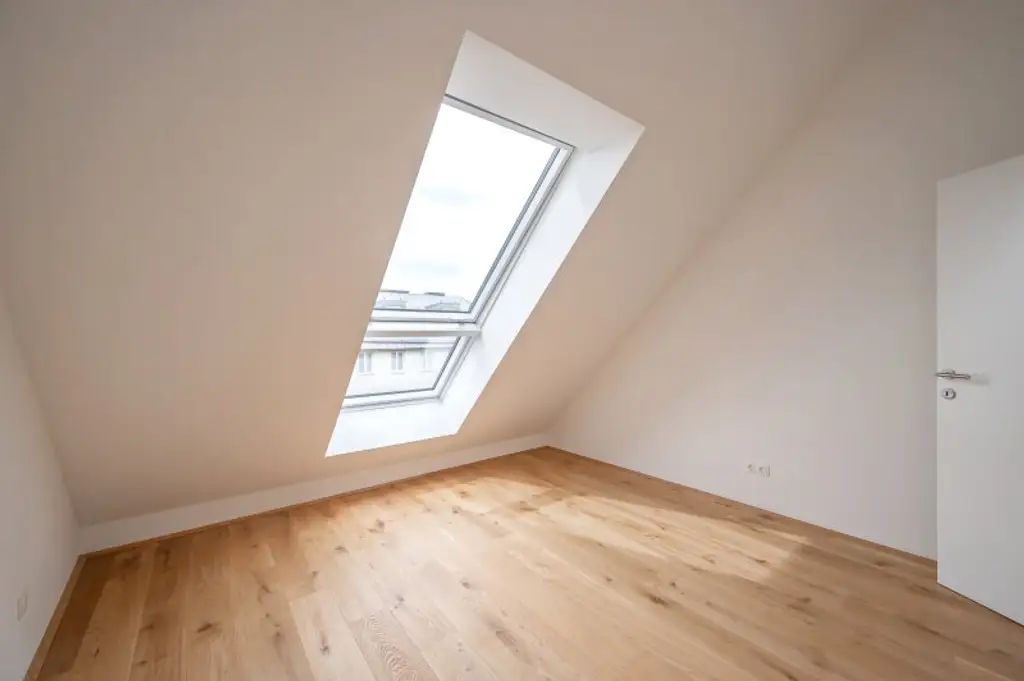 ++FonteFlats++ Fantastic 3-room attic FIRST OCCUPANCY with great roof terrace - near Hauptbahnhof/Central Station