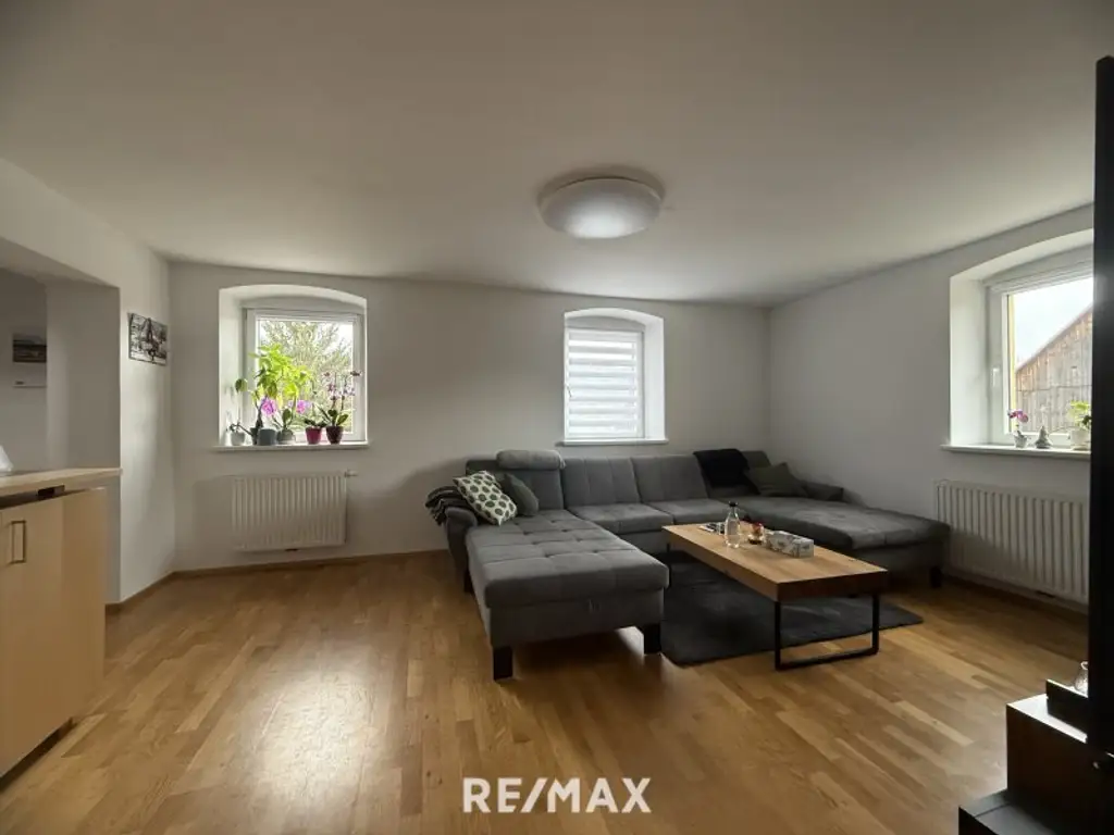 *** Top kernsaniertes 439m² Zinshaus mit Nebengebäude in Kindberg – 4 Einheiten incl. Carports, voll vermietet, starke Renditechance! ***