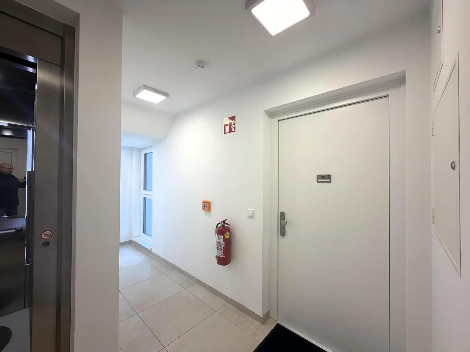 Stiegenhaus / Wohnungseingang