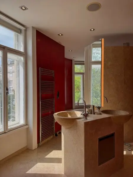 Stadtleben trifft Natur – Traumhafte 5-Zimmerwohnung in Zinsvilla zu verkaufen!