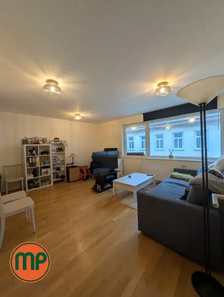 AB APRIL - Lichtdurchflutete 2 Zimmerwohnung