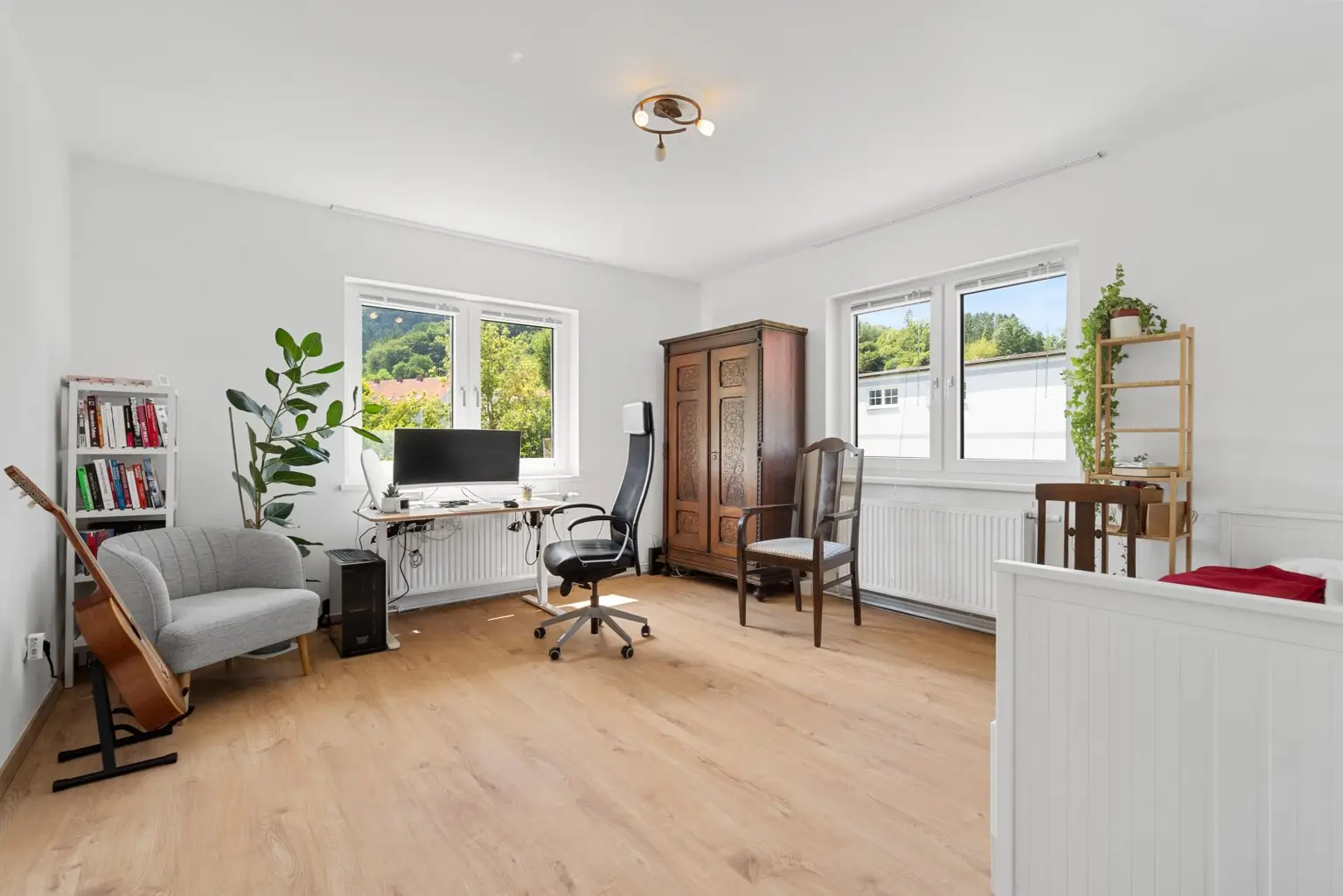 "Ein-/Zweifamilienhaus in ruhiger Lage – mit Sauna & Kachelofen!"
