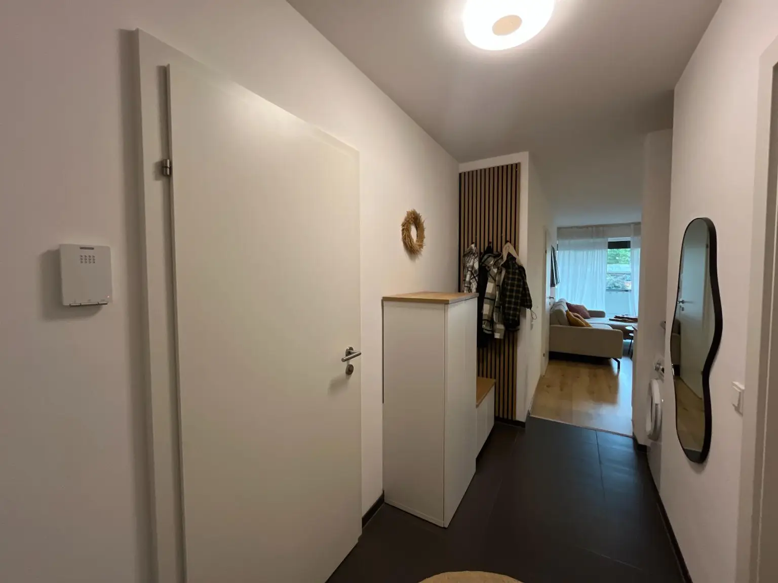 Zentrumsnahe 3-Zimmer-Wohnung mit Küche und 2 Tiefgaragenplätzen!