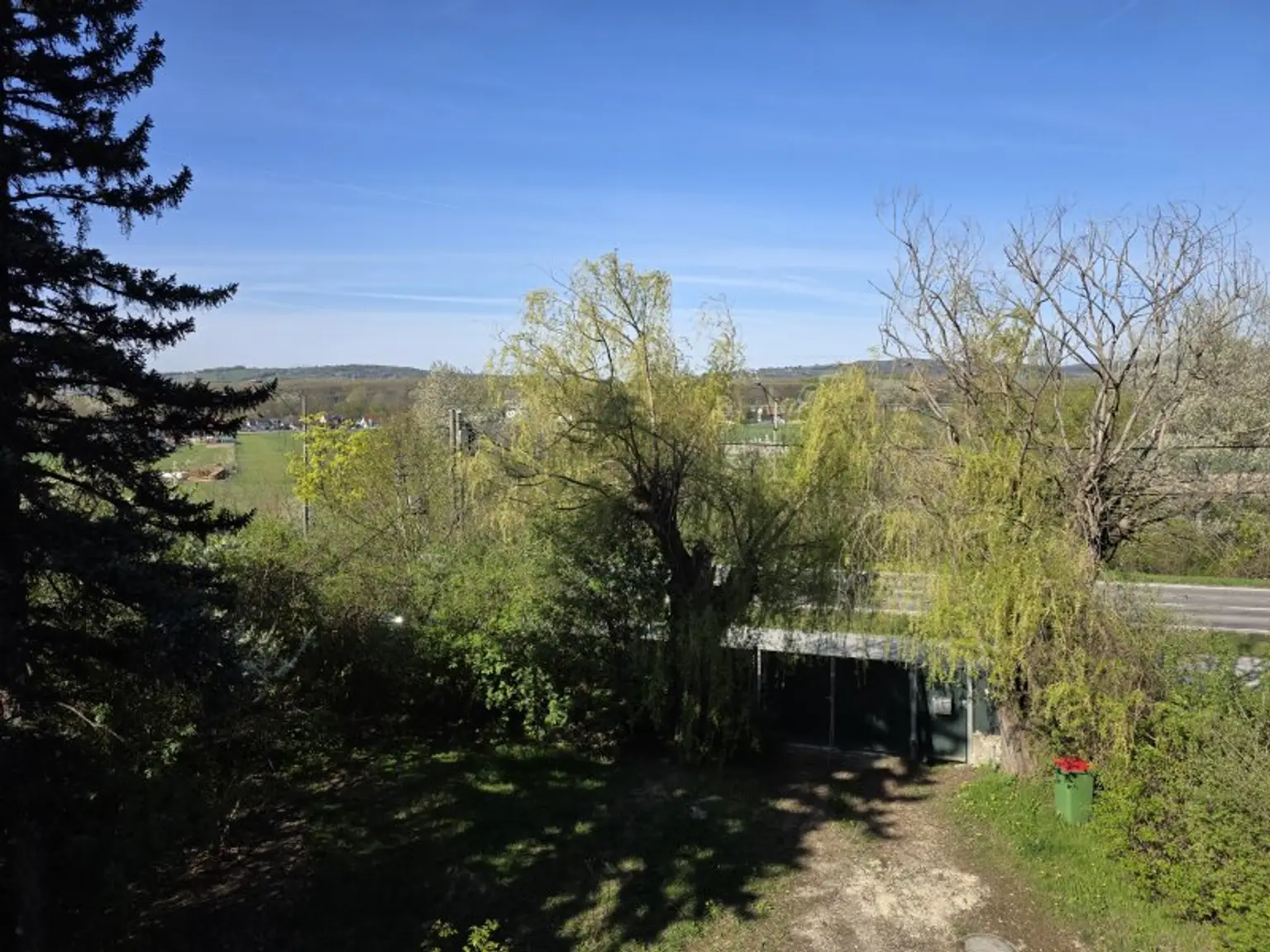 NEUER PREIS: 1875 m² großes GRUNDSTÜCK - DIREKT am Fuße des BISAMBERG - WESTAUSRICHTUNG