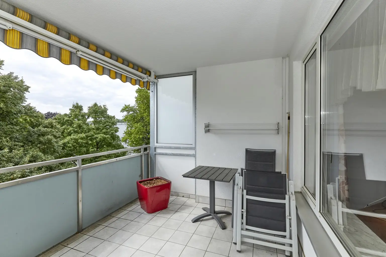 3-Zimmer-Wohnung mit Loggia in Zentrumsnähe! - Besichtigungstermine am 10.09.2025!