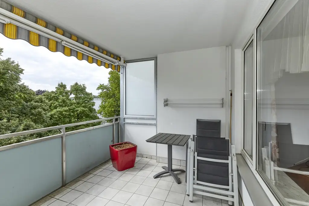 3-Zimmer-Wohnung mit Loggia in Zentrumsnähe! - Besichtigungstermine am 10.09.2025!