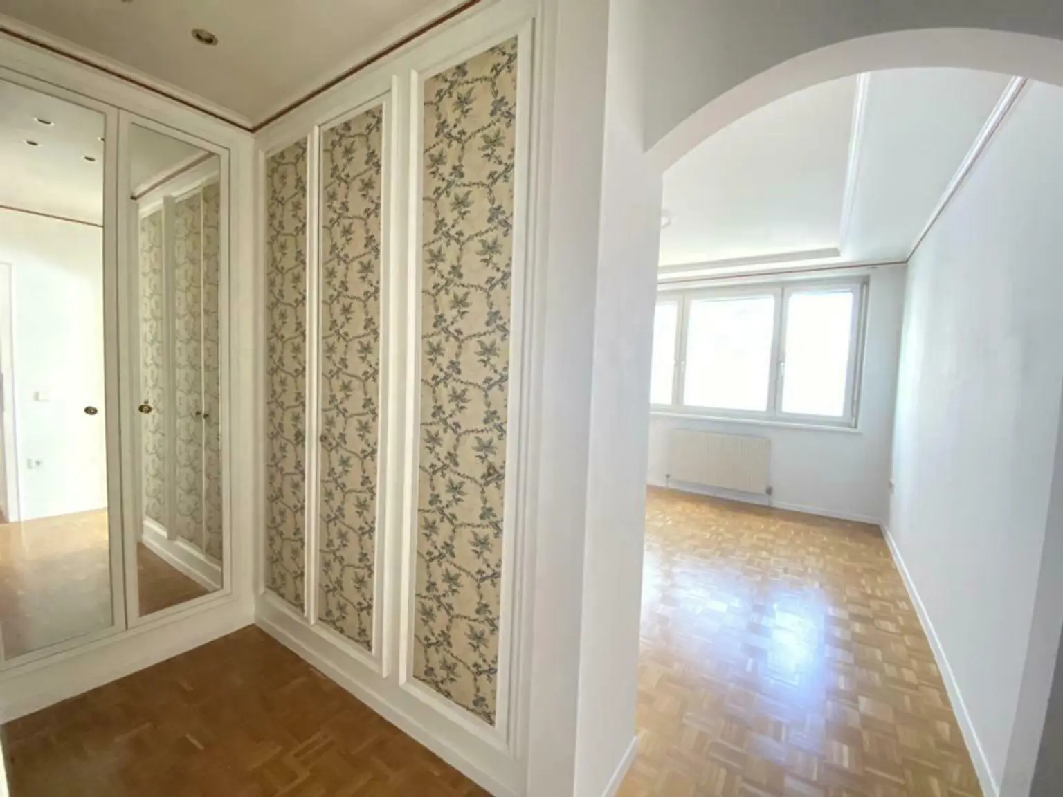 Graz – Geidorf: Schicke Wohnung in unmittelbarer Uni-Nähe, perfekt für Paare oder als WG. | Graz - Geidorf: Chic apartment in the immediate vicinity of the university, perfect for couples or as a shared flat