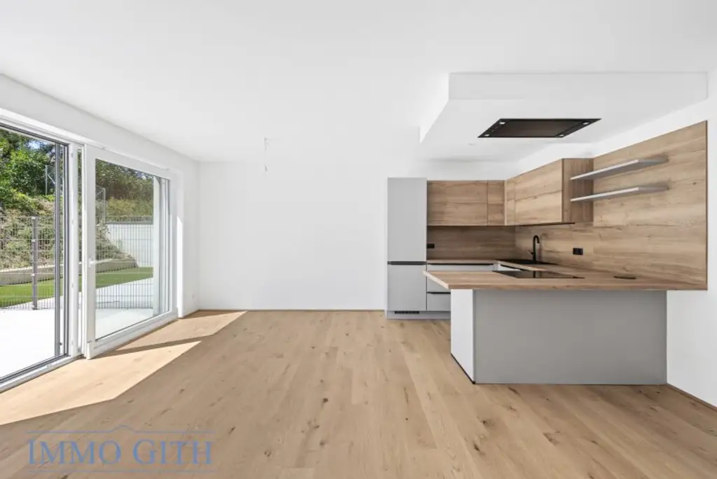 EXKLUSIVES TOWNHOUSE MIT GARTEN, PV-ANLAGE & DESIGNAUSSTATTUNG ZU KAUFEN – WIEN DIREKT VOR DER TÜR