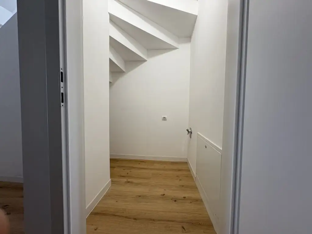 Exklusive Dachgeschosswohnung mit Terrasse am Neubaugürtel
