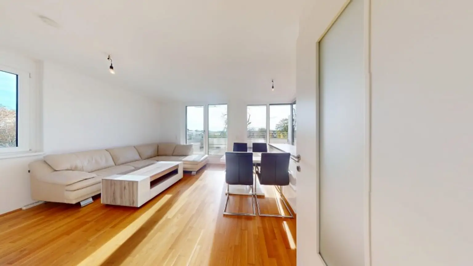 Schöner geht eine 3Zi-Dachterrassenwohnung nicht!