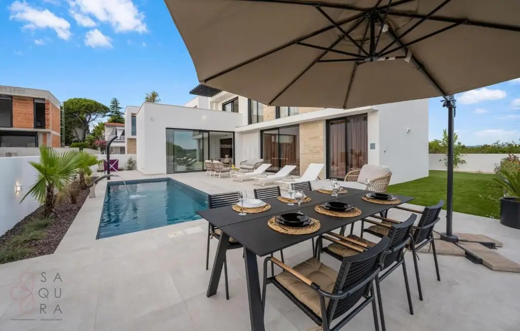 Elegante Villa in Tribunj – Mediterranes Leben mit Investitionswert